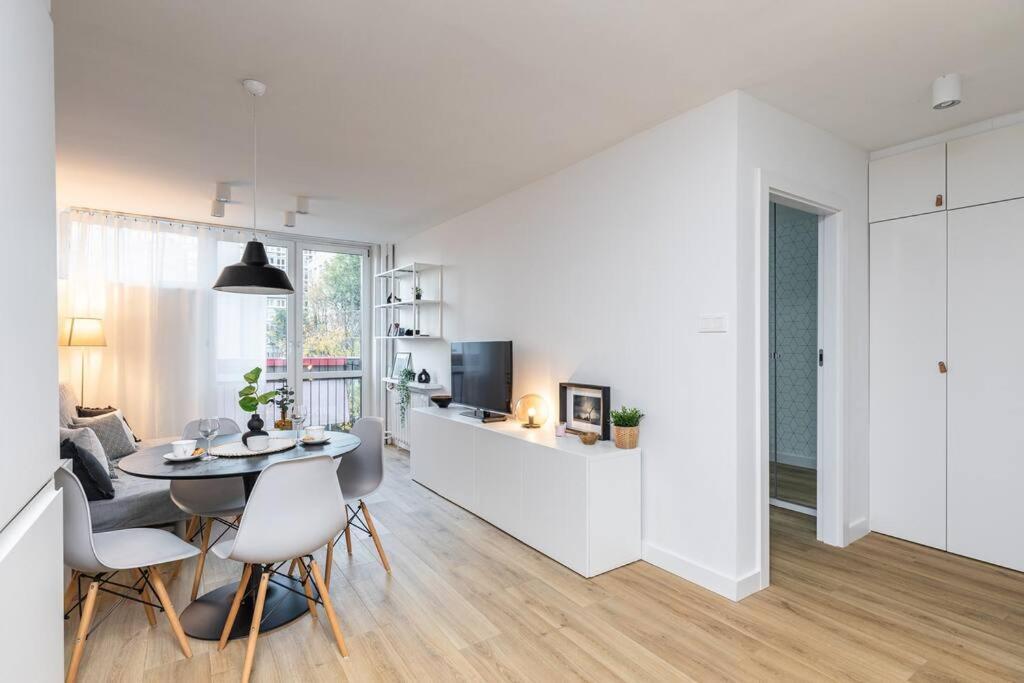 Superapart Jana Pawla Ii, Apt 302 Cozy Urban Retreat, Perfect For Couples Варшава Экстерьер фото